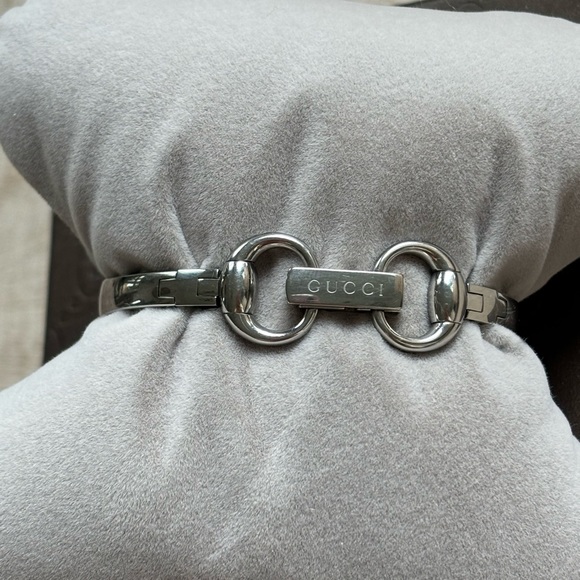 Gucci Guccissima with 3 diamonds and mother of pearl display watch - Picture 5 of 7